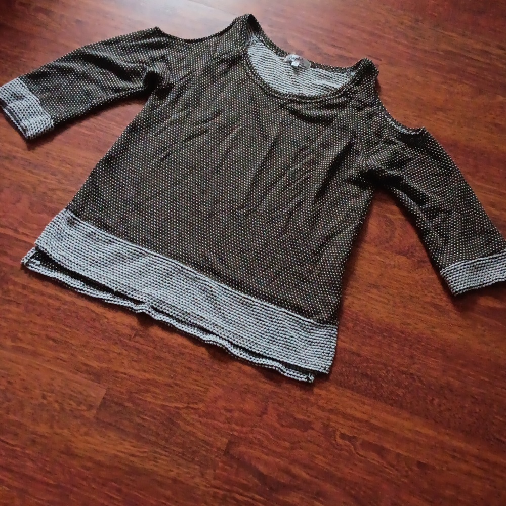 💟Cold shoulder sweater